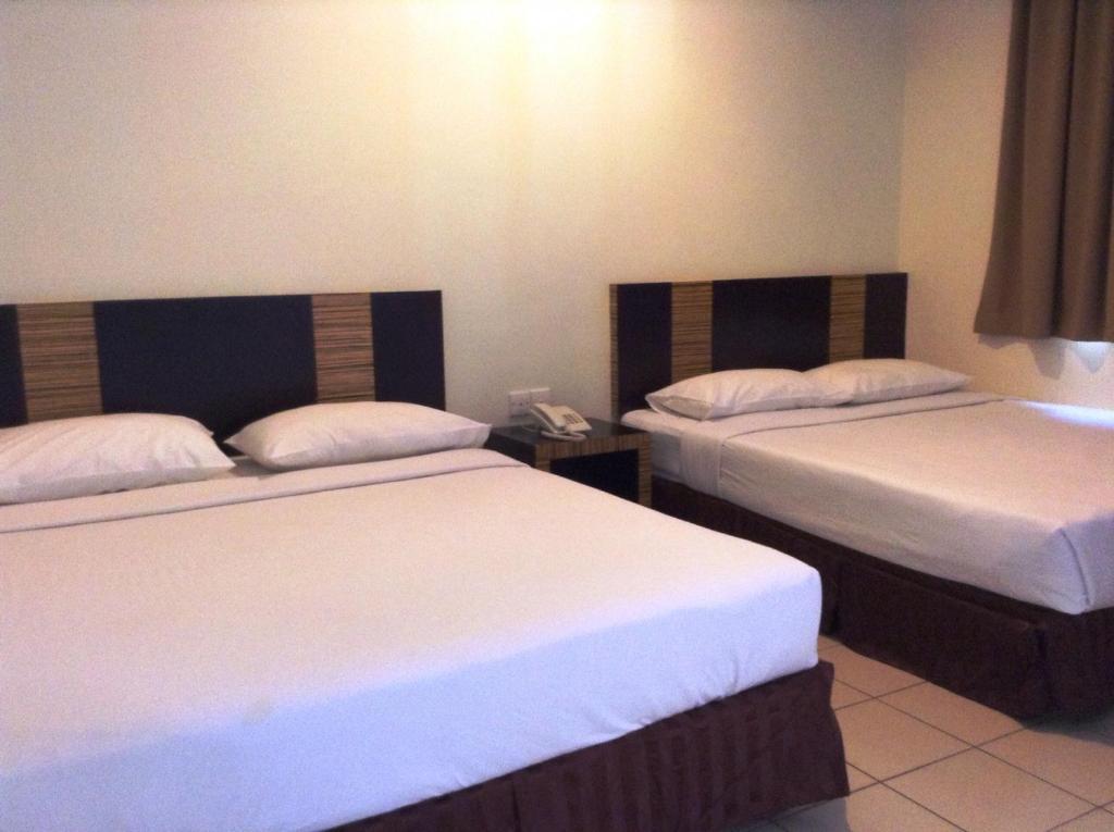 Hotel Traveller Kota Kinabalu Room photo